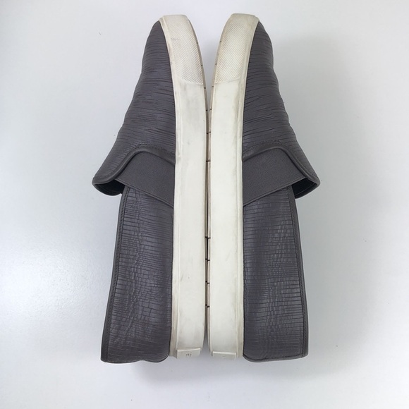 2/$30 VINCE Loafers Size 9 Gray Textured Leather Slip-On Casual Sneakers - Picture 6 of 15